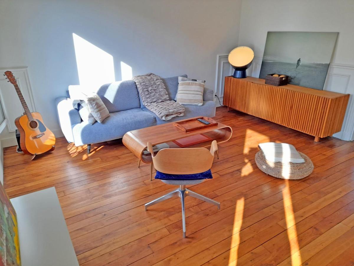 Tres Beau 2P Avec Vaste Sejour Ensoleille - A 50 M Du Metro Du Marche Et De La Mairie Apartment กลีชี ภายนอก รูปภาพ